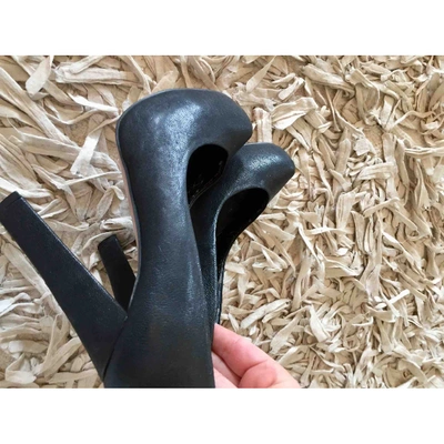 Pre-owned Kurt Geiger Leather Heels In Black