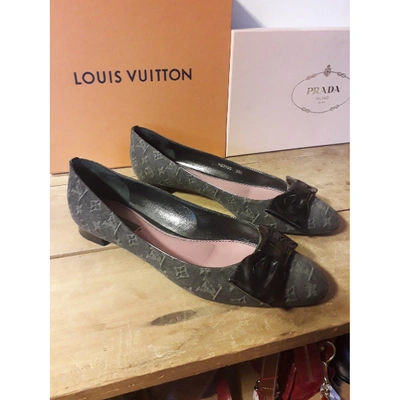 Pre-owned Louis Vuitton Cloth Ballet Flats In Grey