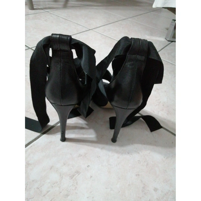 Pre-owned Pinko Black Leather Sandals