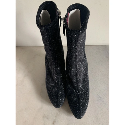 Pre-owned Oscar Tiye Glitter Boots In Black