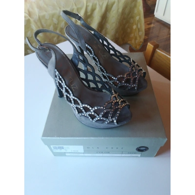 Pre-owned Lola Cruz Leather Sandals In Silver