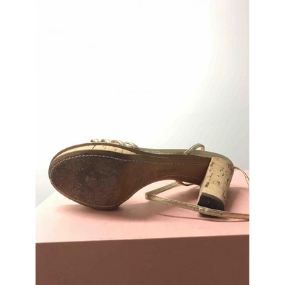 Pre-owned Sergio Rossi Gold Leather Sandals