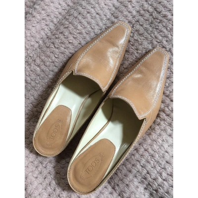 Pre-owned Tod's Leather Mules & Clogs In Beige