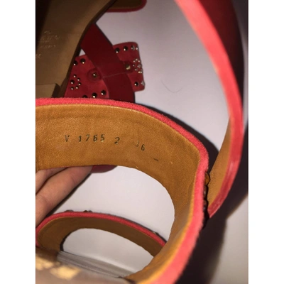 Pre-owned Valentino Garavani Red Suede Sandals