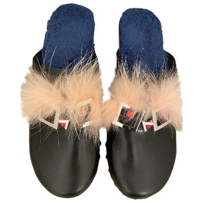 Pre-owned Fendi Black Fox Mules & Clogs