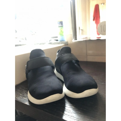 Pre-owned Ferragamo Leather Trainers In Black