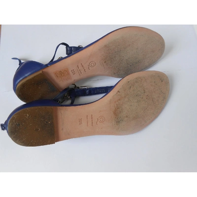 Pre-owned Mcq By Alexander Mcqueen Leather Flip Flops In Blue