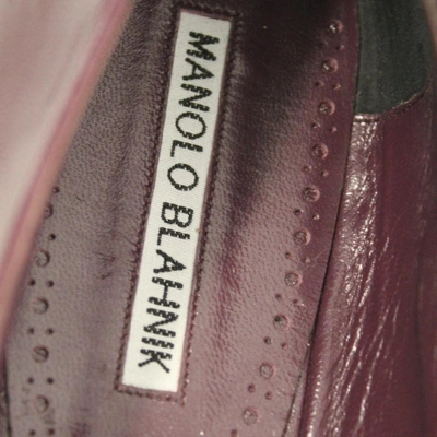 Pre-owned Manolo Blahnik Leather Ballet Flats In Purple