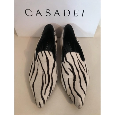 Pre-owned Casadei Pony-style Calfskin Flats In White