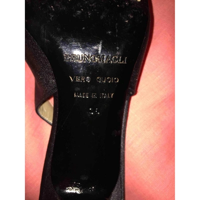 Pre-owned Bruno Magli Black Leather Heels