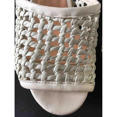 Pre-owned Marc By Marc Jacobs White Leather Mules & Clogs