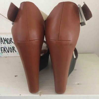 Pre-owned Liviana Conti Leather Sandals In Multicolour