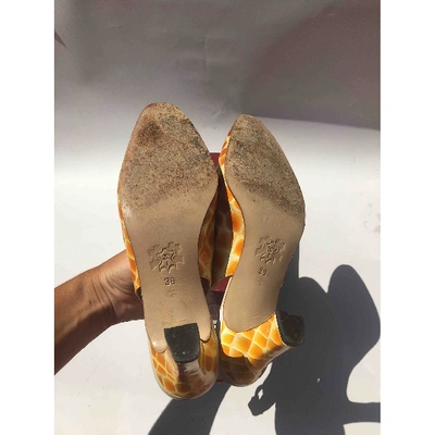 Pre-owned Bugatti Leather Heels In Yellow