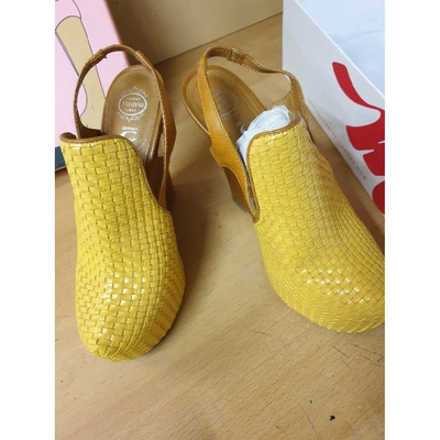 Pre-owned Jeffrey Campbell Leather Sandals In Yellow