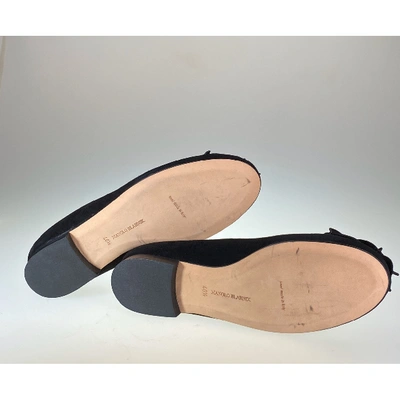 Pre-owned Manolo Blahnik Cloth Ballet Flats In Black