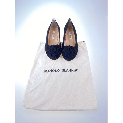 Pre-owned Manolo Blahnik Cloth Ballet Flats In Black
