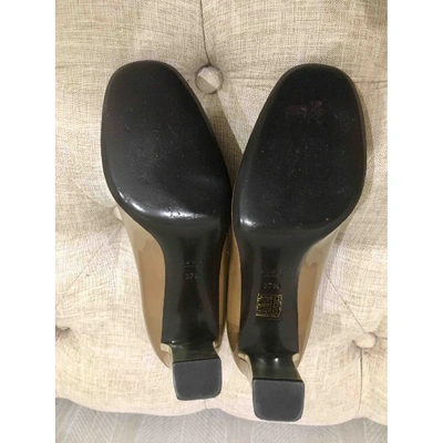 Pre-owned Gucci Patent Leather Heels In Beige