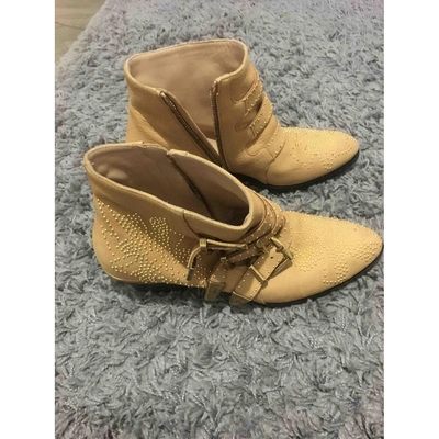 Pre-owned Chloé Susanna Leather Ankle Boots In Beige