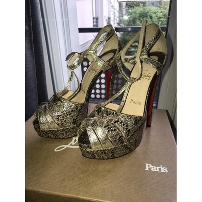 Pre-owned Christian Louboutin Gold Python Sandals