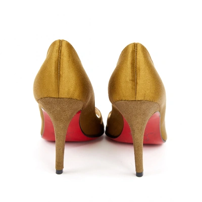 Pre-owned Christian Louboutin Green Cloth Heels