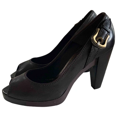 Pre-owned Fendi Leather Heels In Brown