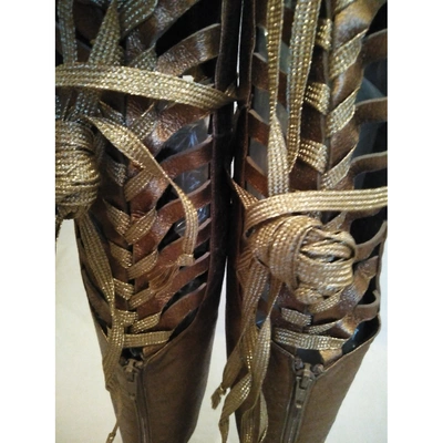 Pre-owned Versace Gold Leather Boots