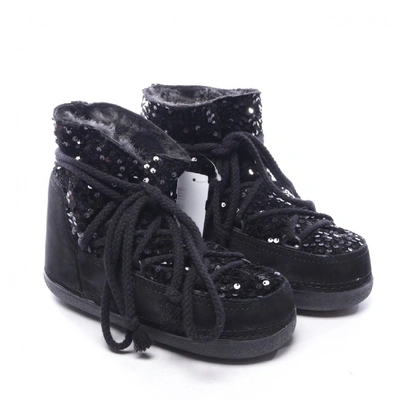 Pre-owned Ikkii Glitter Snow Boots In Black