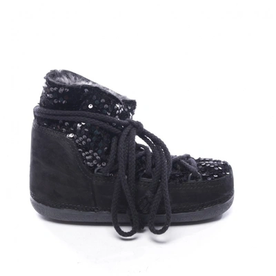 Pre-owned Ikkii Glitter Snow Boots In Black