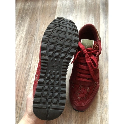 Pre-owned Valentino Garavani Rockstud Leather Trainers In Red