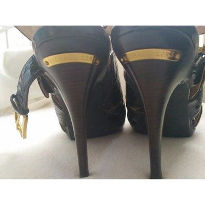 Pre-owned Michael Kors Brown Patent Leather Heels