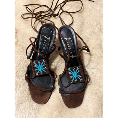 Pre-owned Gina Sandals In Brown