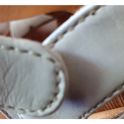 Pre-owned Ferragamo Leather Mules & Clogs In White