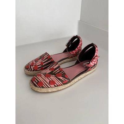 Pre-owned Louis Vuitton Cloth Espadrilles In Pink