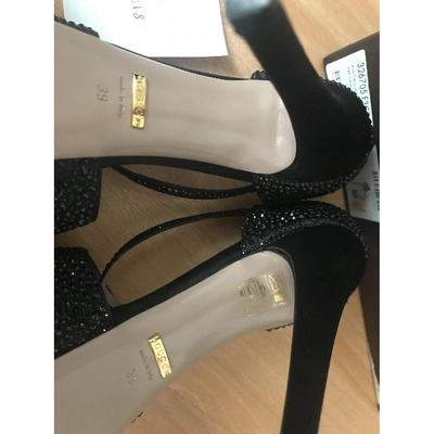 Pre-owned Gucci Black Cloth Sandals