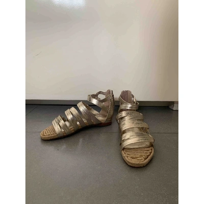 Pre-owned Sigerson Morrison Leather Sandal In Gold