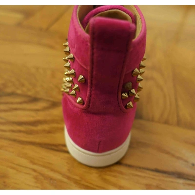 Pre-owned Christian Louboutin Lou Spikes Velvet Trainers In Pink