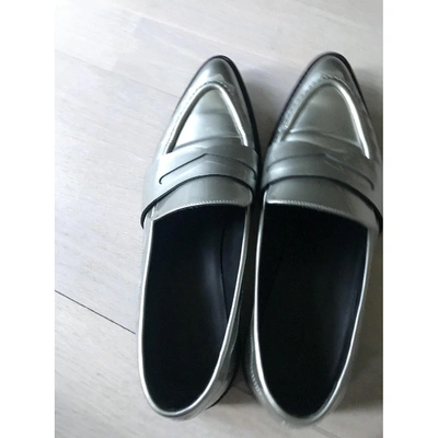 Pre-owned Christopher Kane Silver Patent Leather Flats