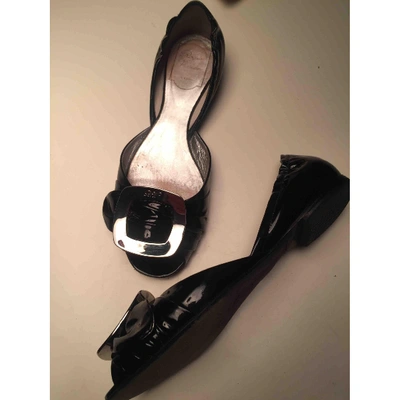 Pre-owned Roger Vivier Patent Leather Ballet Flats In Black