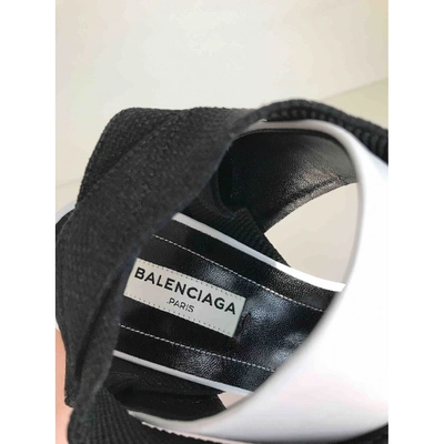 Pre-owned Balenciaga White Leather Sandals