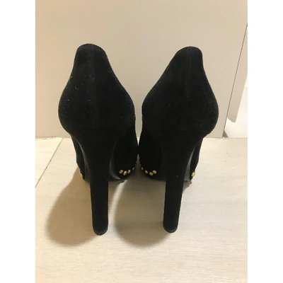 Pre-owned Alexander Mcqueen Black Suede Heels