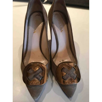 Pre-owned Prada Beige Suede Heels