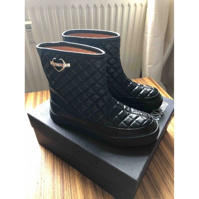 Pre-owned Moschino Ankle Boots In Black