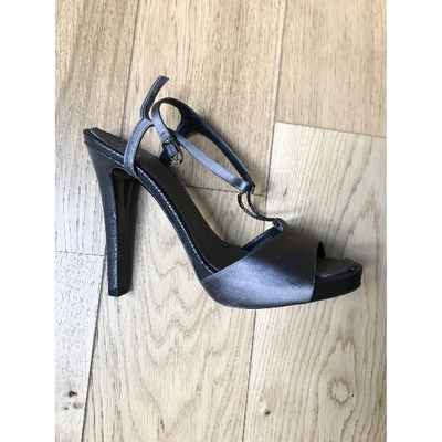 Pre-owned Givenchy Cloth Sandals In Grey