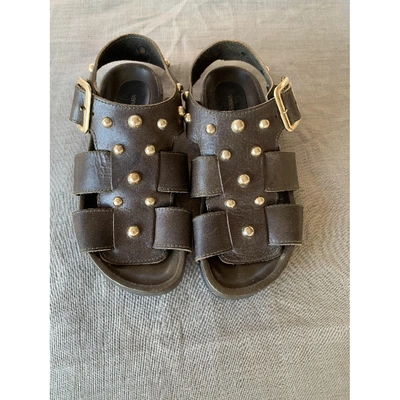 Pre-owned Vanessa Bruno Leather Sandals In Khaki