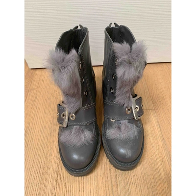 Pre-owned Alexander Mcqueen Grey Leather Ankle Boots