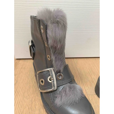 Pre-owned Alexander Mcqueen Grey Leather Ankle Boots