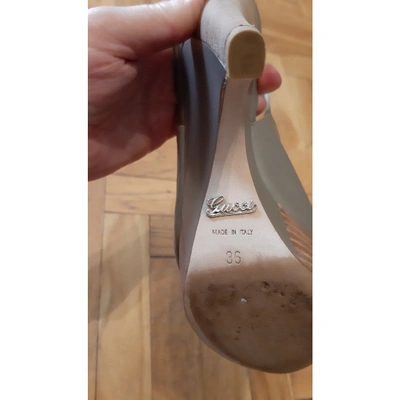 Pre-owned Gucci Leather Sandals In Grey