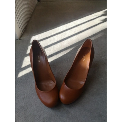 Pre-owned Gucci Leather Heels In Camel