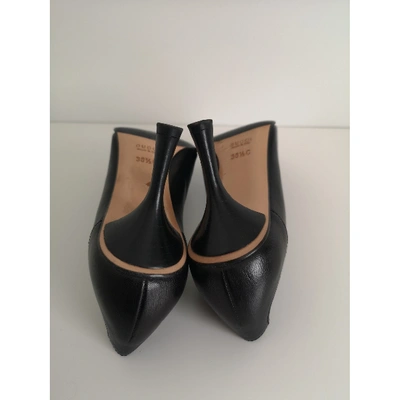 Pre-owned Gucci Leather Heels In Black