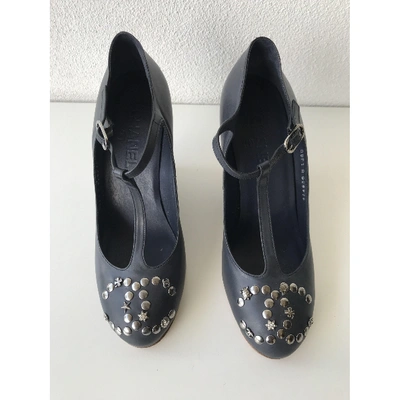 Pre-owned Chanel Leather Heels In Navy